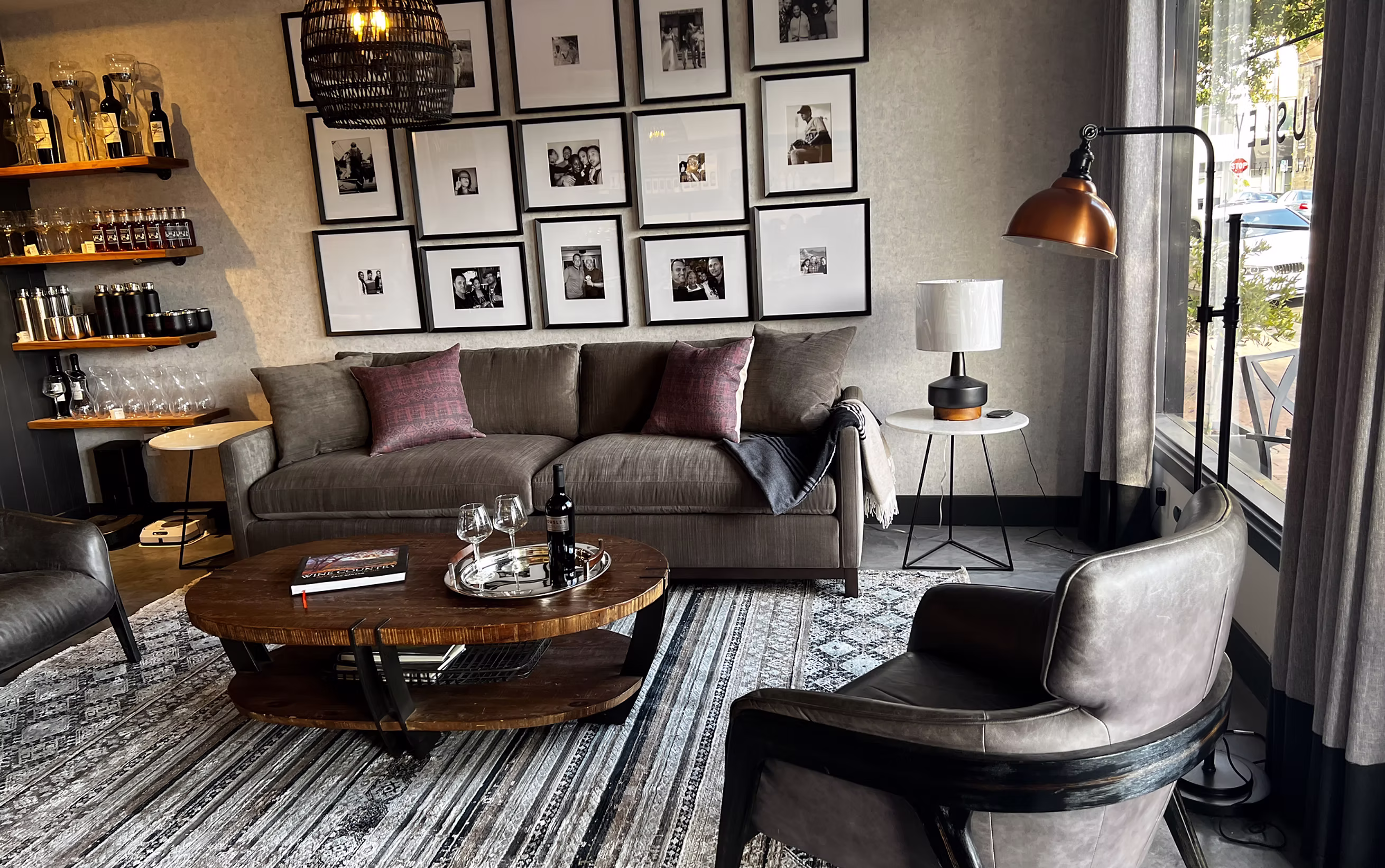 Housley wine tasting room in Downtown Napa